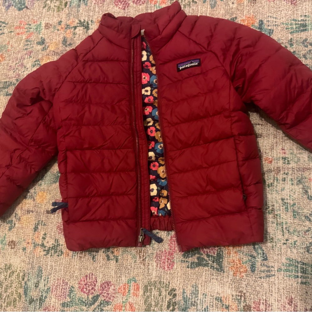 Patagonia down jacket 4 T